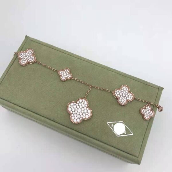 Toxse Magic Alhambra Five Motifs Diamonds Bracelet - Image 3