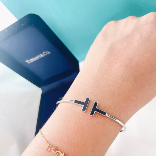 Toxse T Black Wire Bracelet - Image 2
