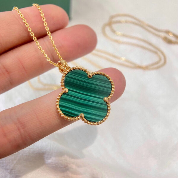 Toxse Magic Alhambra Malachite Necklace - Image 10