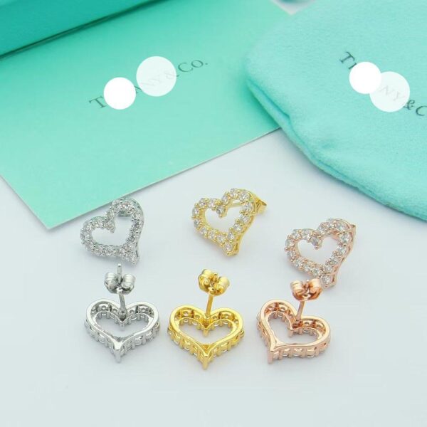 Toxse Heart Diamonds Earrings - Image 7