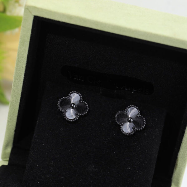 Toxse Vintage Alhambra Black Paint Earrings - Image 3