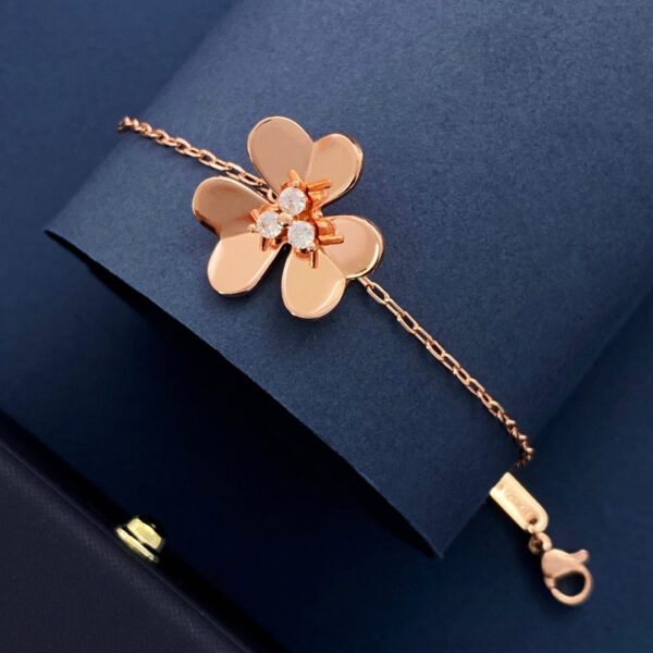 Toxse Frivole Medium Clover Bracelet - Image 5