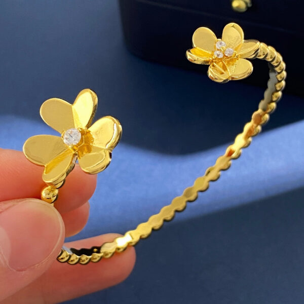 Toxse Frivole Open Bracelet - Image 7