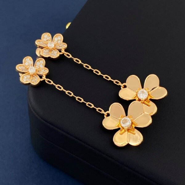 Toxse Frivole Pendant Earrings - Image 5