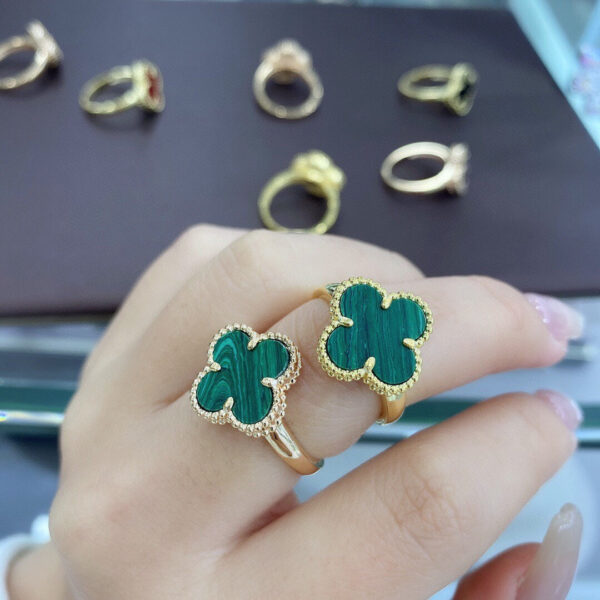 Toxse Magic Alhambra Clover Ring - Image 6