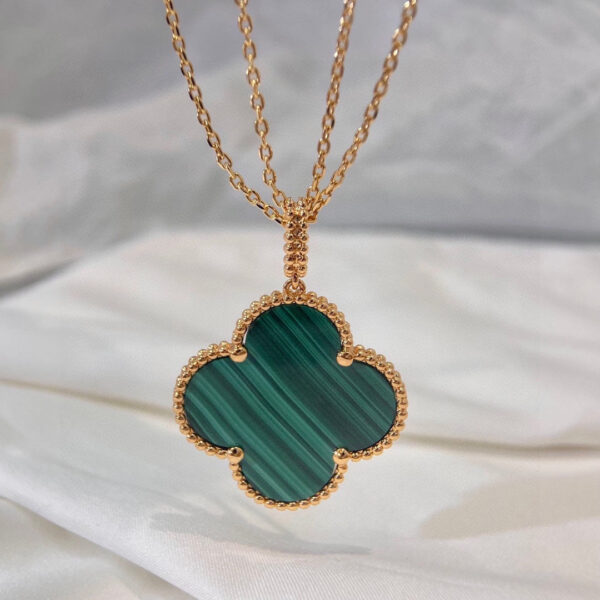 Toxse Magic Alhambra Malachite Necklace - Image 8