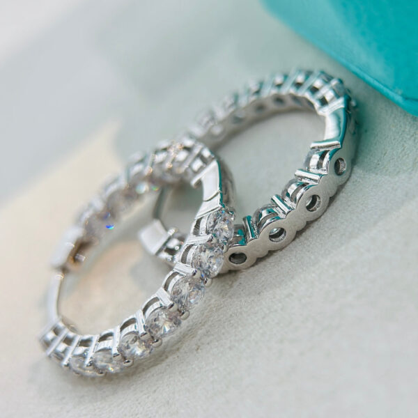 Toxse Hoop Diamonds Earrings - Image 6