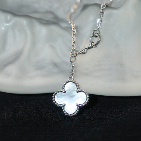 Toxse Magic Alhambra Six Motifs Necklace - Image 9