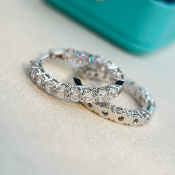 Toxse Hoop Diamonds Earrings - Image 7