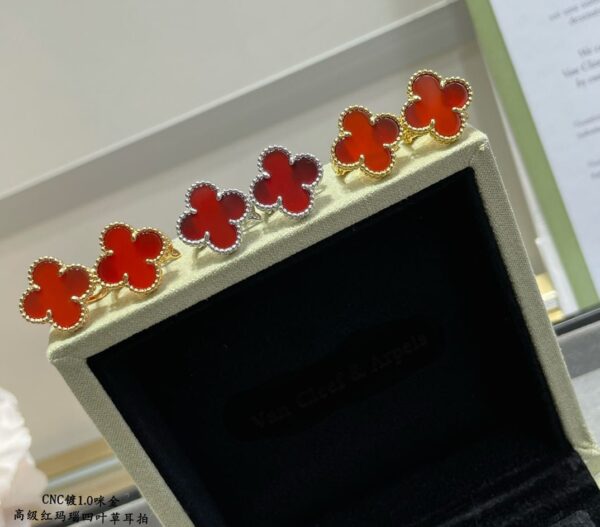 Toxse Vintage Alhambra Carnelian Earrings - Image 7