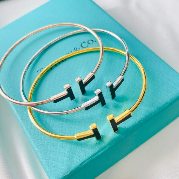 Toxse T Black Wire Bracelet - Image 7