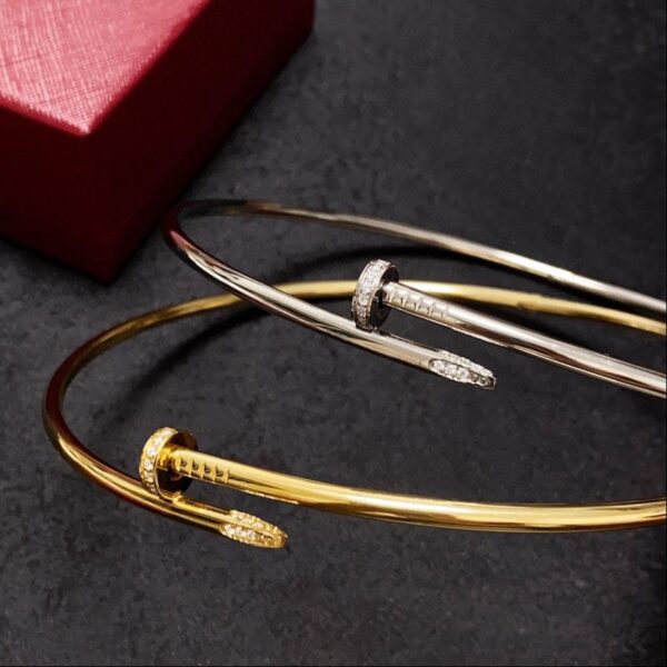 Toxse Juste Un Clou Torque Diamond Necklace - Image 5