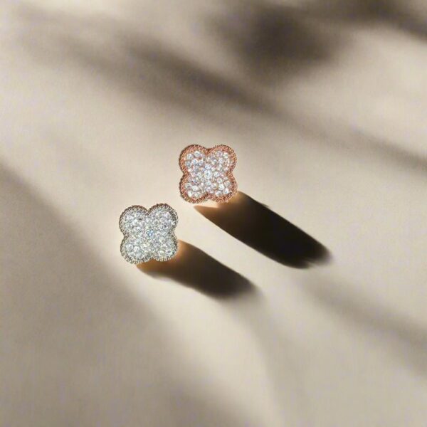 Toxse Diamond Magic Alhambra Ring - Image 2