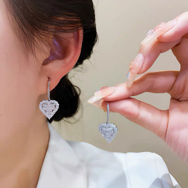 Toxse Diamond Heart Crystal Earrings - Image 8