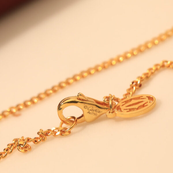 Toxse Trinity Cushion Necklace - Image 8