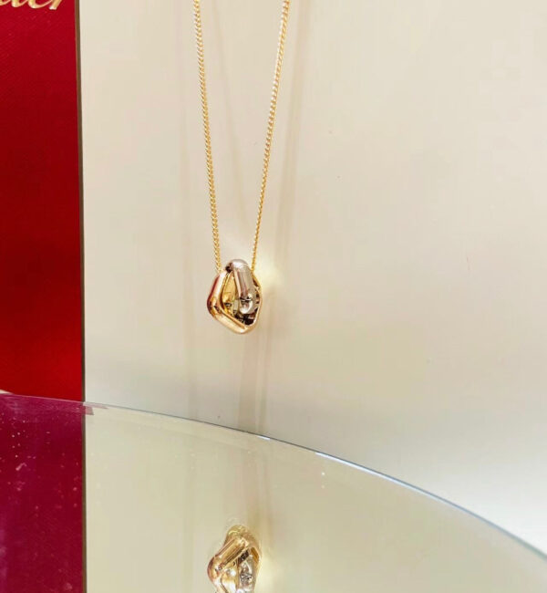 Toxse Trinity Cushion Necklace - Image 9