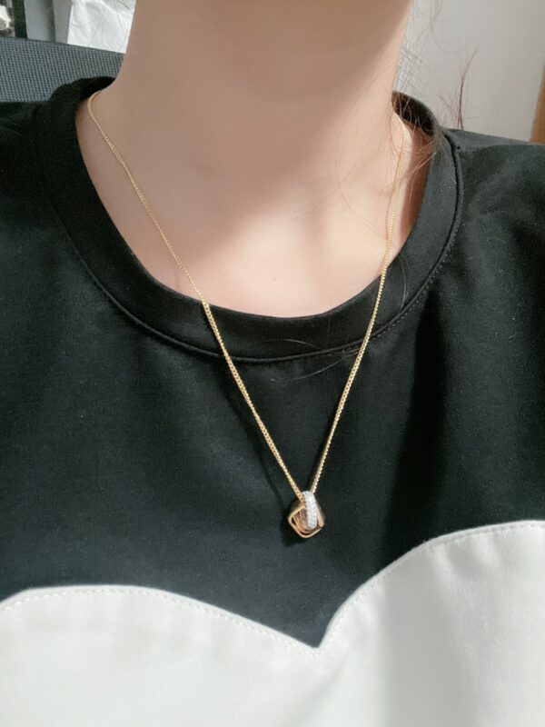 Toxse Trinity Cushion Diamond Necklace - Image 10