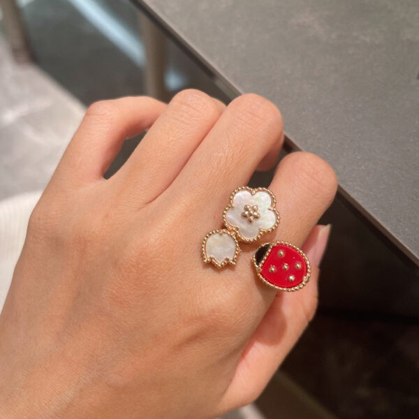 Toxse Lucky Spring Between The Finger Ring - Image 7