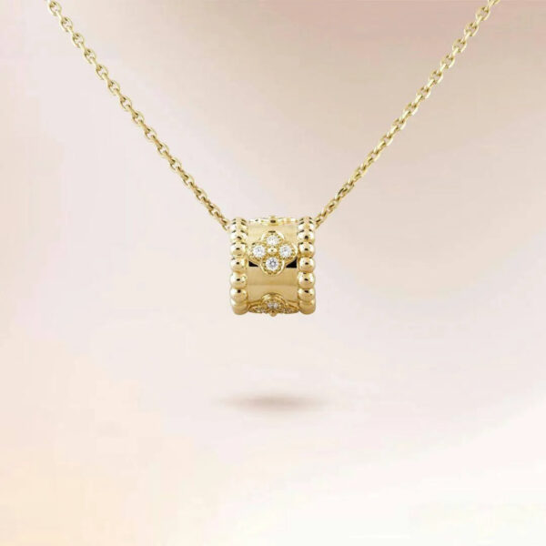 Toxse Perlee Pedant Pink Gold Necklace - Image 2