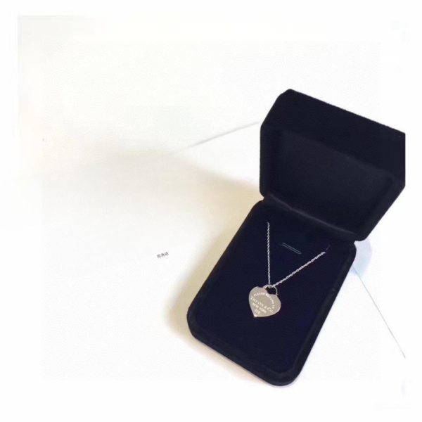 Toxse T - Jewelry Heart Pendant Necklace - Image 7