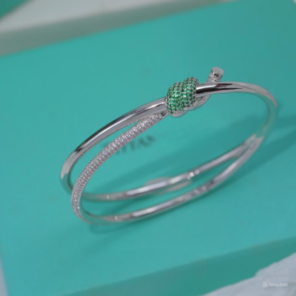 Toxse T - Jewelry Knot Double Row Hinged Bracelet With Green Diamond - Image 6