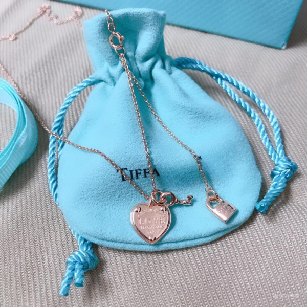 Toxse T - Jewelry Lock And Heart Charm Necklace - Image 4