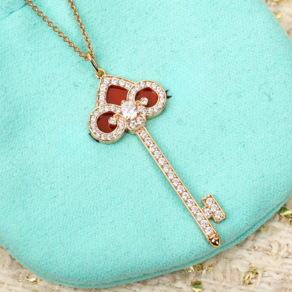 Toxse T - Jewelry Fleur De Lis Key Red Diamond Necklace - Image 5