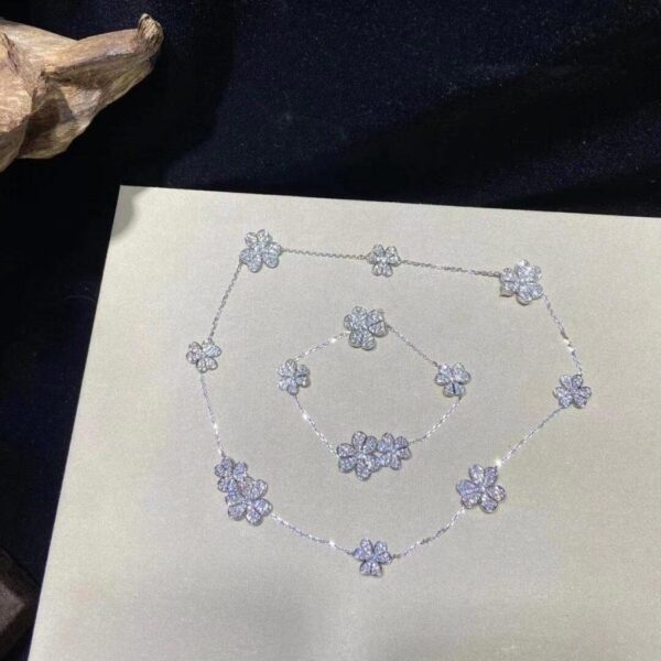 Toxse Frivole Silver 5 Flowers Bracelet - Image 4