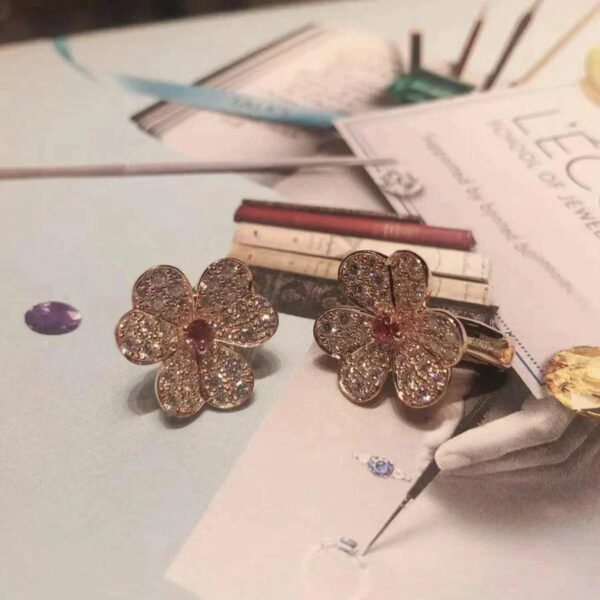 Toxse Frivole Pink Gold Flower Diamond Earrings - Image 2