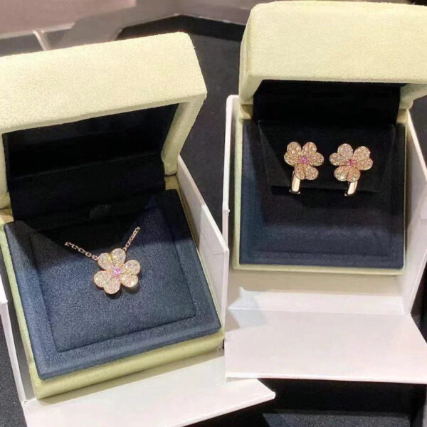Toxse Frivole Pink Gold Flower Diamond Earrings - Image 4