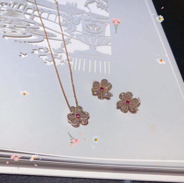 Toxse Frivole Pink Gold Flower Diamond Earrings - Image 5