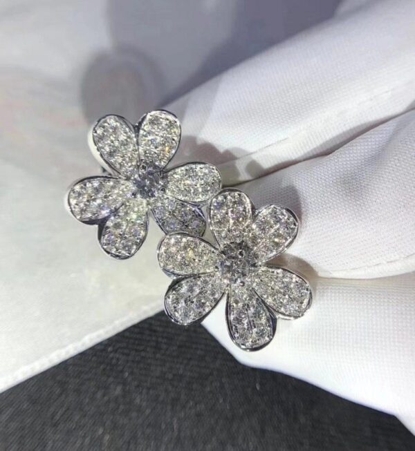 Toxse Frivole Silver Flower Diamond Earrings - Image 7