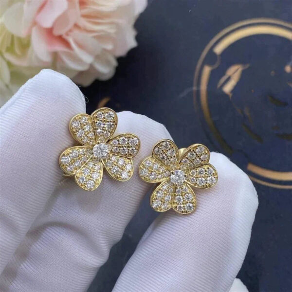 Toxse Frivole Gold Flower Diamond Earrings - Image 4