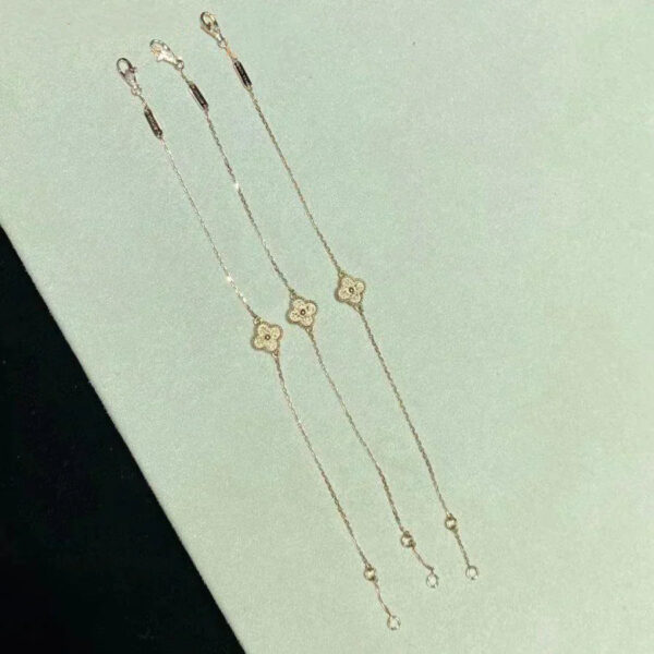 Toxse Clover Pink Gold Bracelet - Image 3