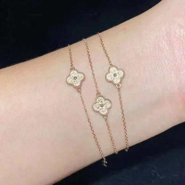 Toxse Clover Pink Gold Bracelet - Image 2