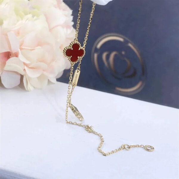 Toxse Clover Gold Carnelian Bracelet - Image 2