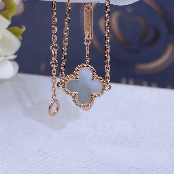 Toxse Clover Gold Mop Bracelet - Image 4