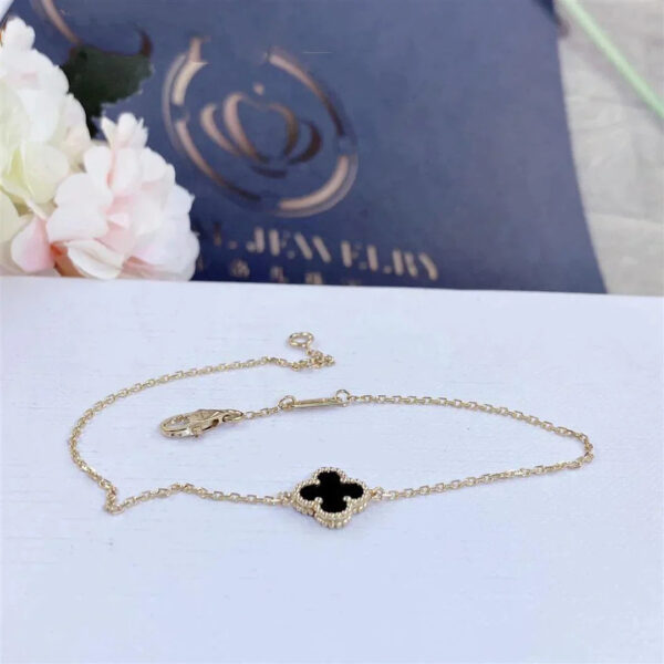 Toxse Clover Gold Onyx Bracelet - Image 2