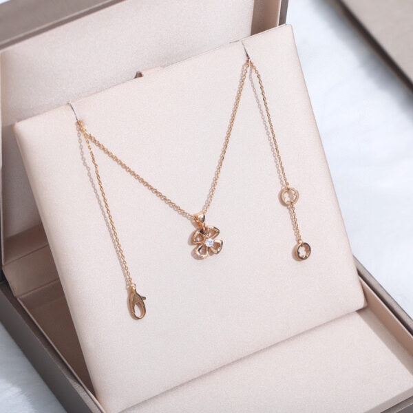 Toxse Fiorever Necklace Diamond Center - Image 4