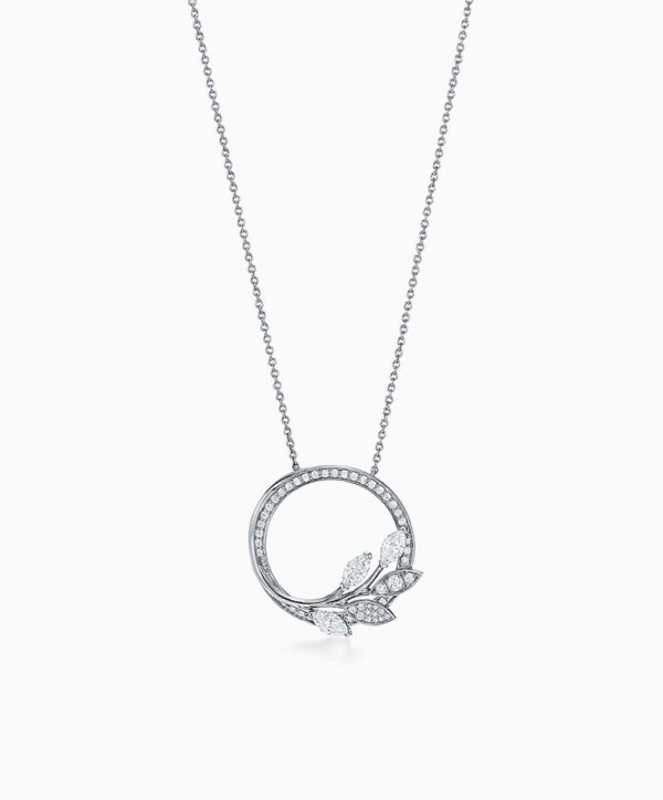 Toxse T - Jewelry Victoria Vine Circle Pendant Necklace